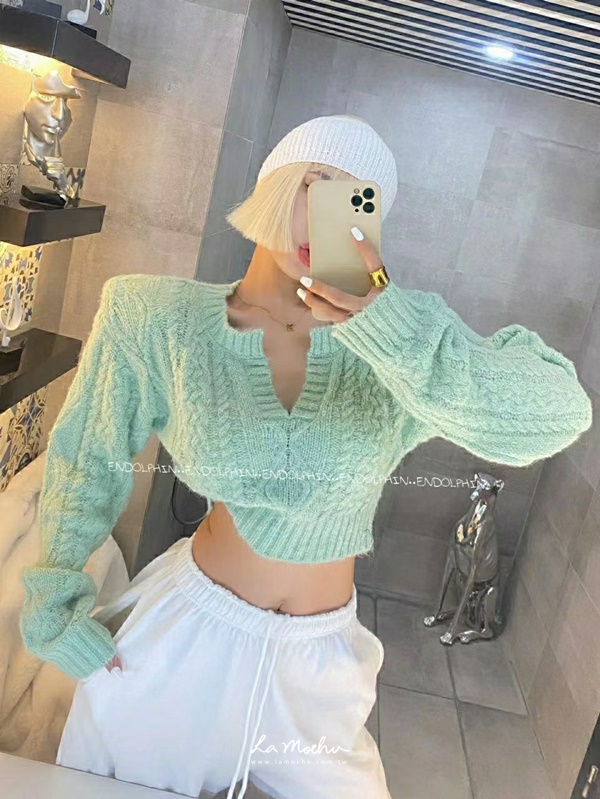 開領麻花短版上衣